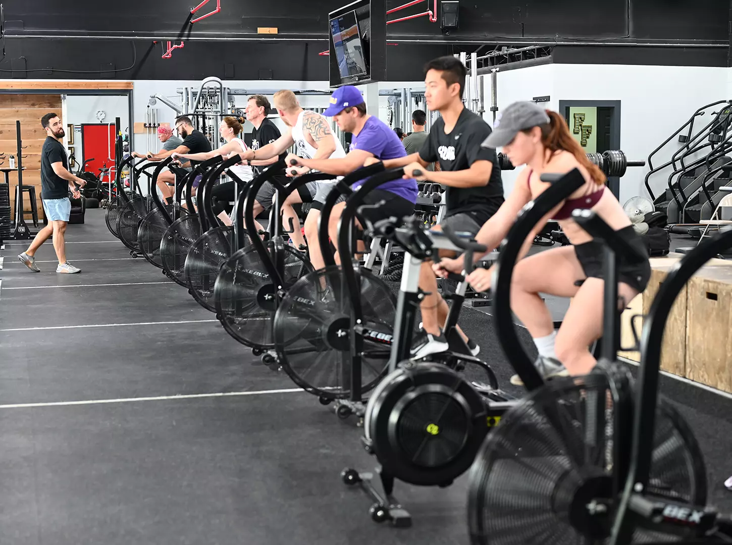 The conditioning floor at Man O' War Fitness during a programmed class.